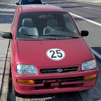 daihatsu_cuore_25_1.jpg