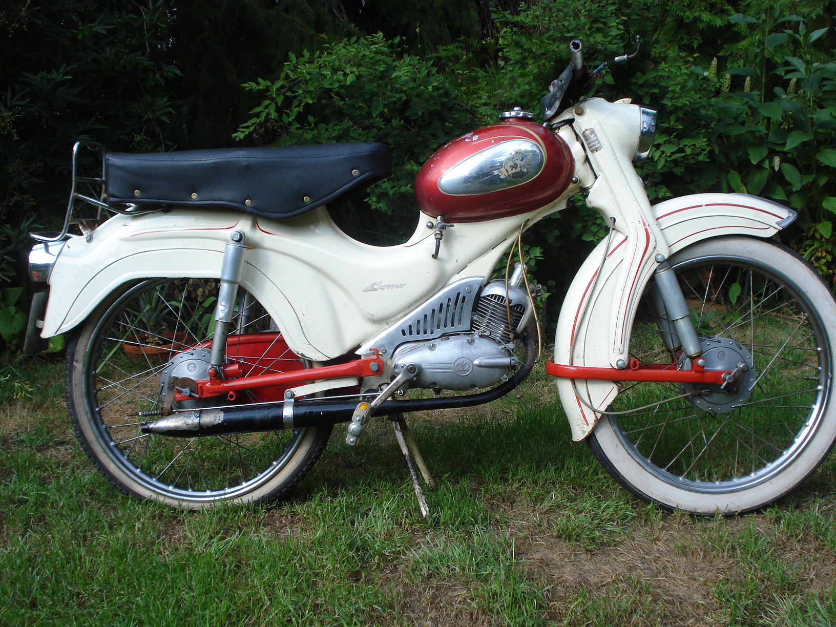 mopeds 25.juli 10 006.JPG