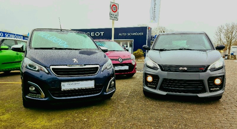 Peugeot 108 vs. Ligier JS50L