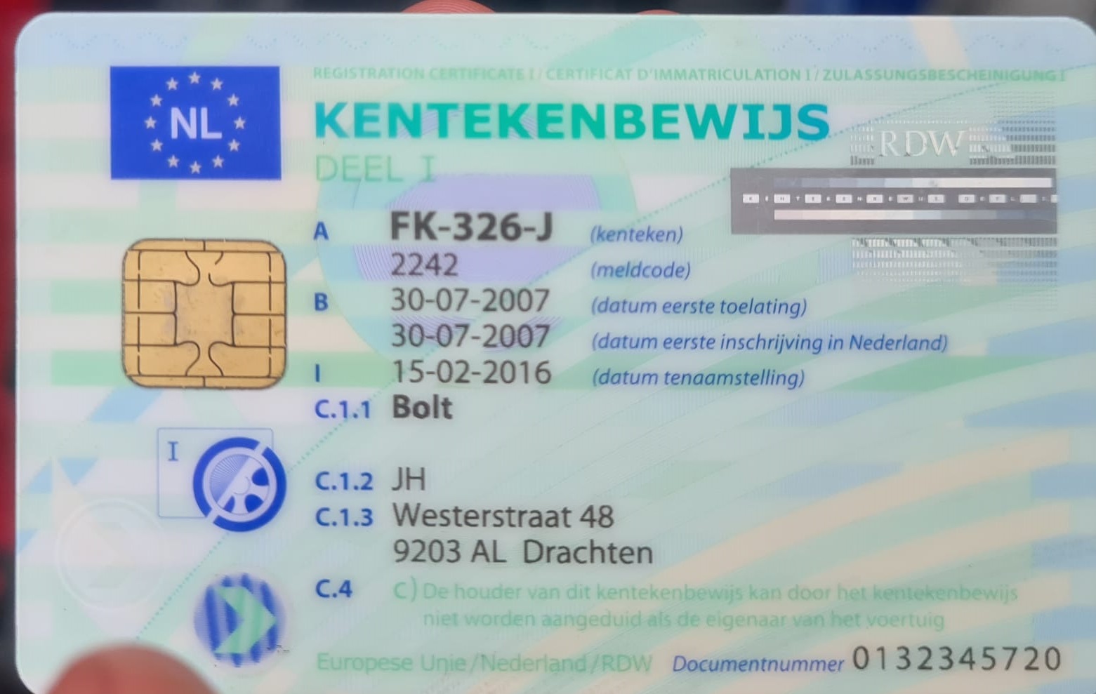 Ausweis_Vorderseite.jpg